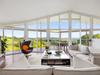 Eumundi Architect Abode With Exquisite Long-Range Views