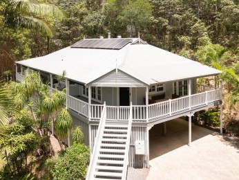 Hinterland Charm Meets Refined Living