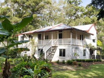Finish the Dream in the Noosa Hinterland