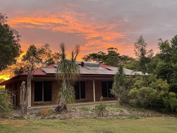 Escape to Carters Ridge - Idyllic Hinterland Living Awaits