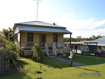 Charming Queenslander in Cooroy Township