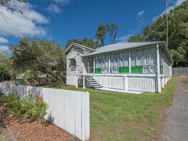 Character Home on Large Block or Develop Instead