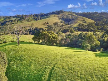 Panoramic Views, Spacious Home, Dual Living on 10 acres