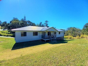 Family Home in the Heart of Eumundi 