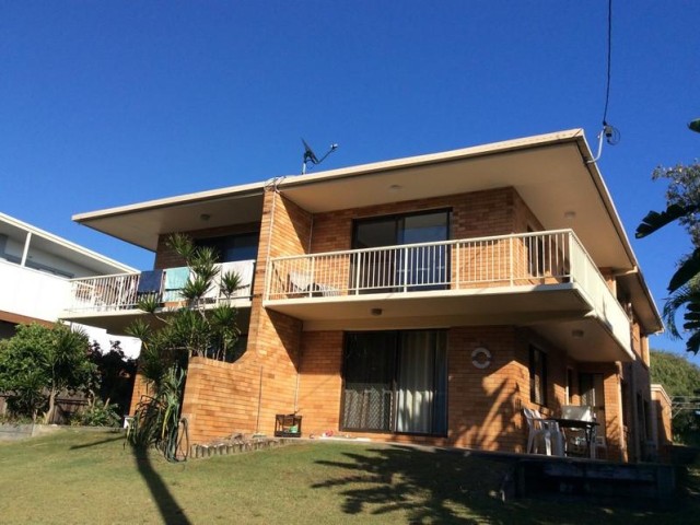 2 Bedroom Unfurnished Unit - Opposite the Beach