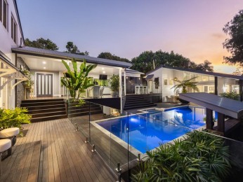 A Private Estate at the Foot of Mt Cooroy