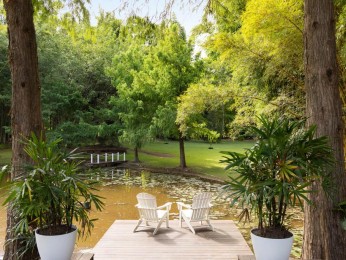 A Bespoke Landmark Hinterland Estate of Sophistication and Charm