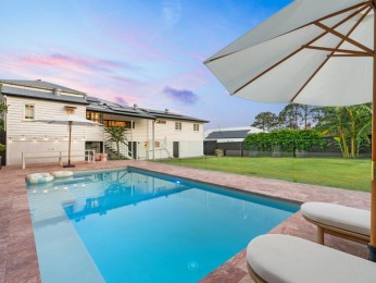 Beloved Queenslander on Pomona's Most Enchanting Street Awaits