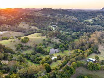 Discover the charm of Country Living 