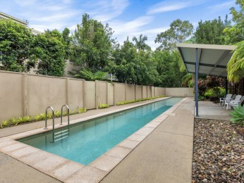 Townhouse with Dual Living in Prime Location