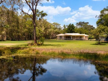 Private Acreage Moments to Noosa