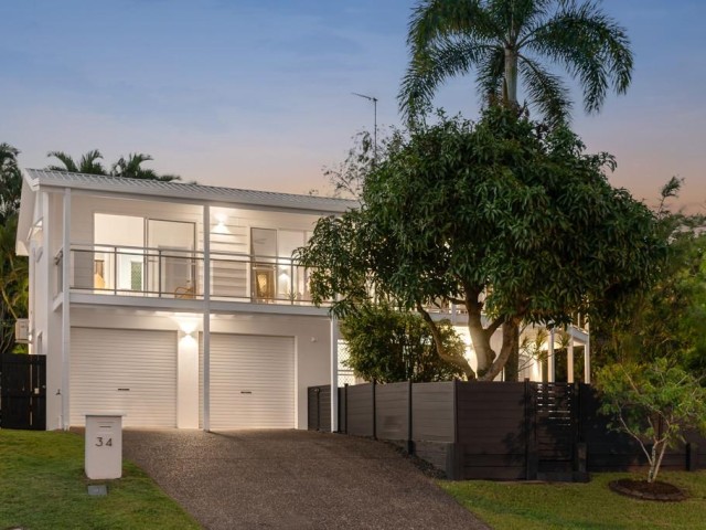 Elevated Residence in a Coveted Central Noosa Setting
