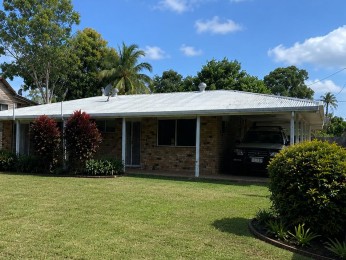 Family home in Cooran with Workshed