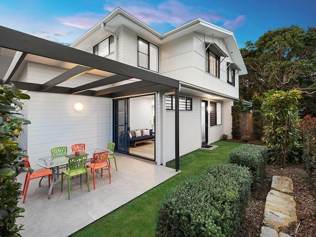 Modern Townhouse in heart of the hinterland!