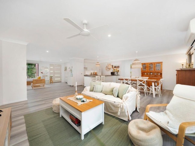 UNDER APPLICATION - Charming Hinterland Living in the Heart of Cooroy