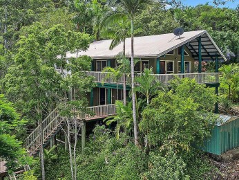 Privacy, Potential & Flexible Living on 2 Leafy Hectares
