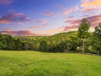 A Private Paradise on 5 Acres