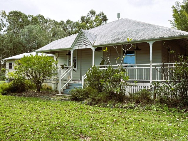 Traditional Queenslander on Acreage 