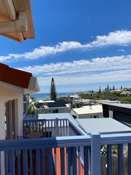 Modern Ocean-View Unit